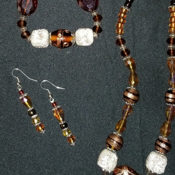 Jewlery - Picture 3 of 8